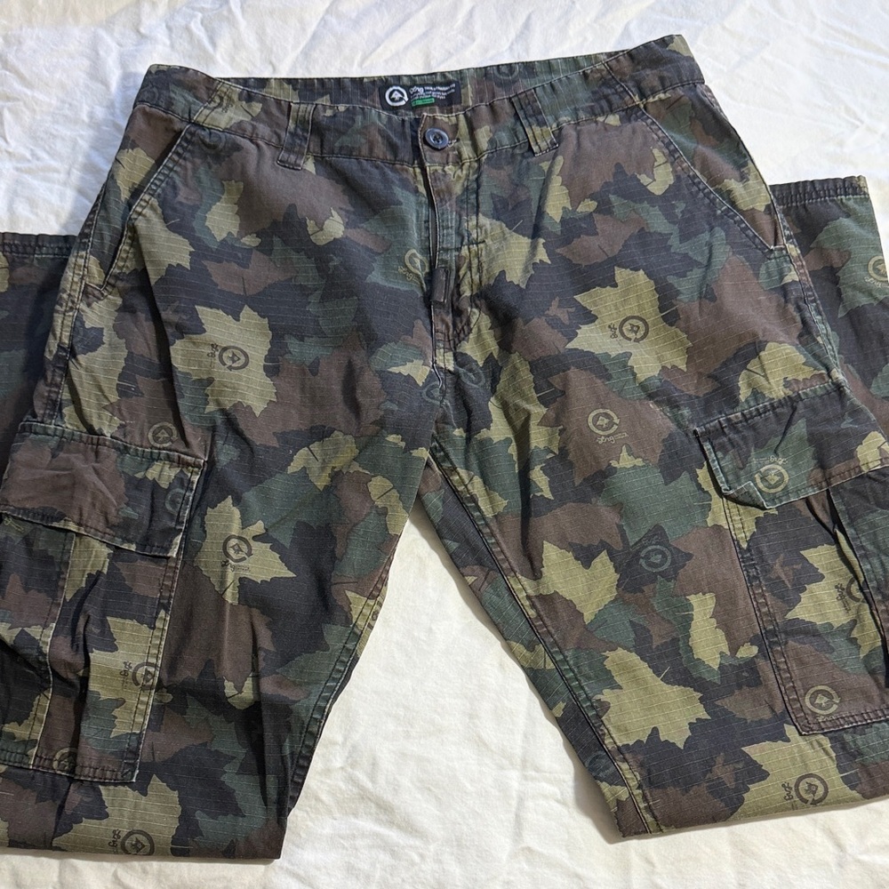 LRG Camouflage Cargo Pants Size 36